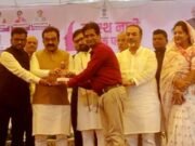 छिंदवाड़ा जनपद की 12 पंचायत को प्रभारी मंत्री ने किया सम्मानित