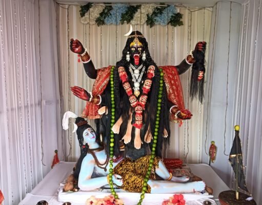 मां काली पंडाल में लगातार पांचवें वर्ष भी निशुल्क रुद्राक्ष विशाल भंडारे का आयोजन चौरई