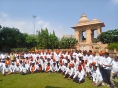 छिंदवाड़ा के युवा स्वयंसेवक साइकिल चलाते पहुंचे 125 किलोमीटर दूर