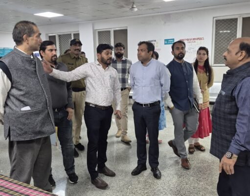 निजी एम्बुलेंस पर नियंत्रण एवं असामाजिक तत्वों पर रोक के लिए पुलिस गश्त के निर्देश