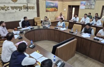 स्कूलों एवं आंगनवाड़ियों में पेयजल व्यवस्था दुरुस्त करने के निर्देश