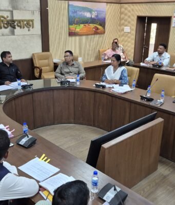 स्कूलों एवं आंगनवाड़ियों में पेयजल व्यवस्था दुरुस्त करने के निर्देश