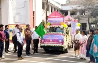 बाल विवाह मुक्ति रथ को हरी झंडी दिखाकर किया गया रवाना