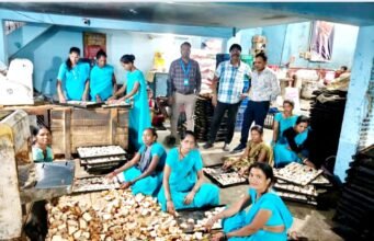 स्व सहायता समूह की महिलाओं ने लिया कुकीज व बेकरी उत्पाद बनाने का प्रशिक्षण